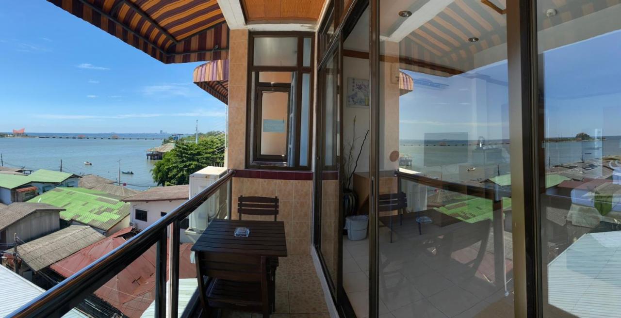Seaview Sriracha Hotel Si Racha Extérieur photo